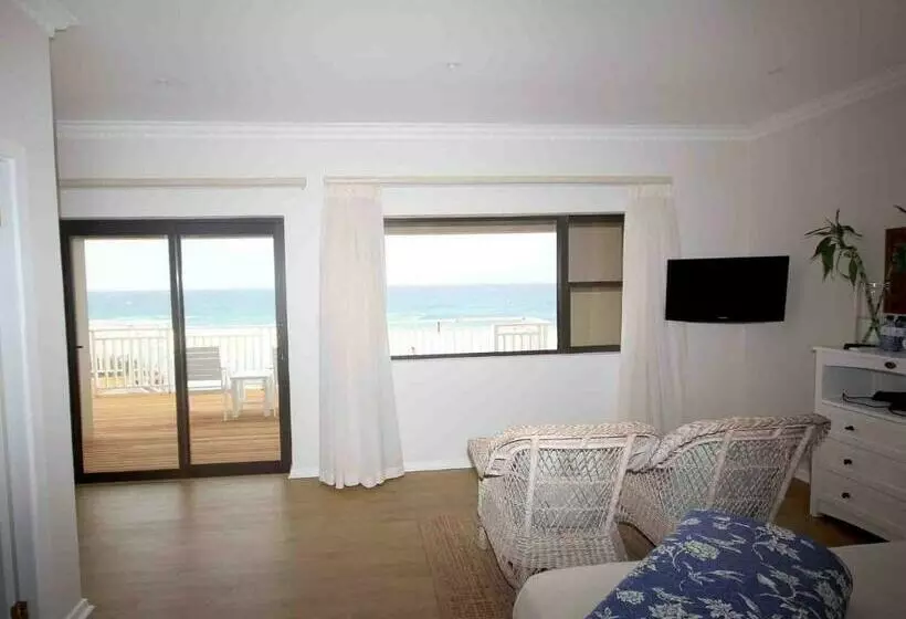 اتاق لوکس با چشمانداز دریا, Fairlight Beach House