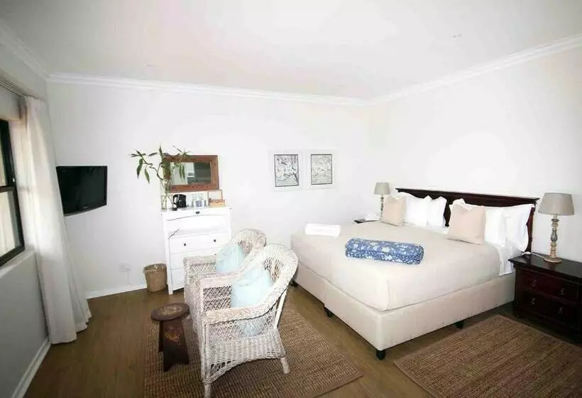 اتاق لوکس با چشمانداز دریا, Fairlight Beach House