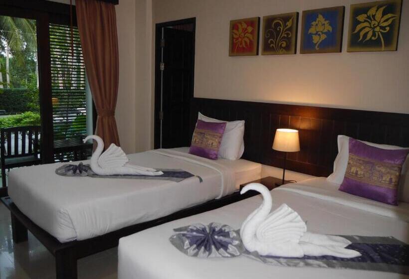 חדר משפחתי קלאסי, Ampha Place