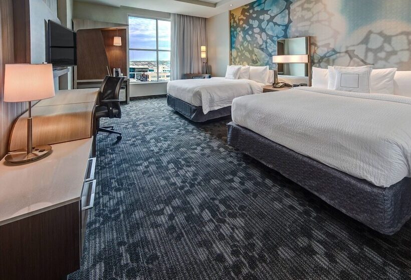 غرفة قياسية لذوى الاحتياجات الخاصة, Courtyard By Marriott Kansas City Downtown/convention Center