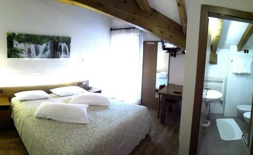 غرفة قياسية, Denny