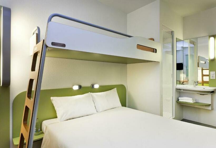 스탠다드 룸 더블 침대, Ibis Budget Zurich Airport