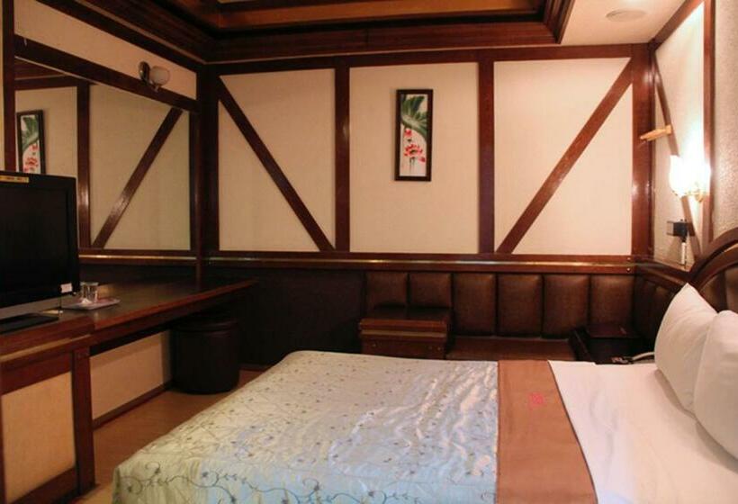 اتاق اکونومی, Persimmon