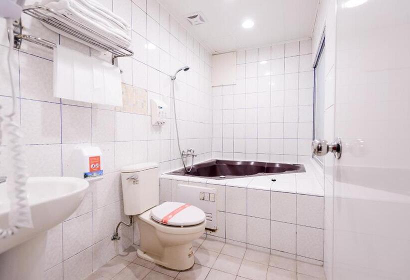 اتاق استاندارد چهار تخته, Persimmon