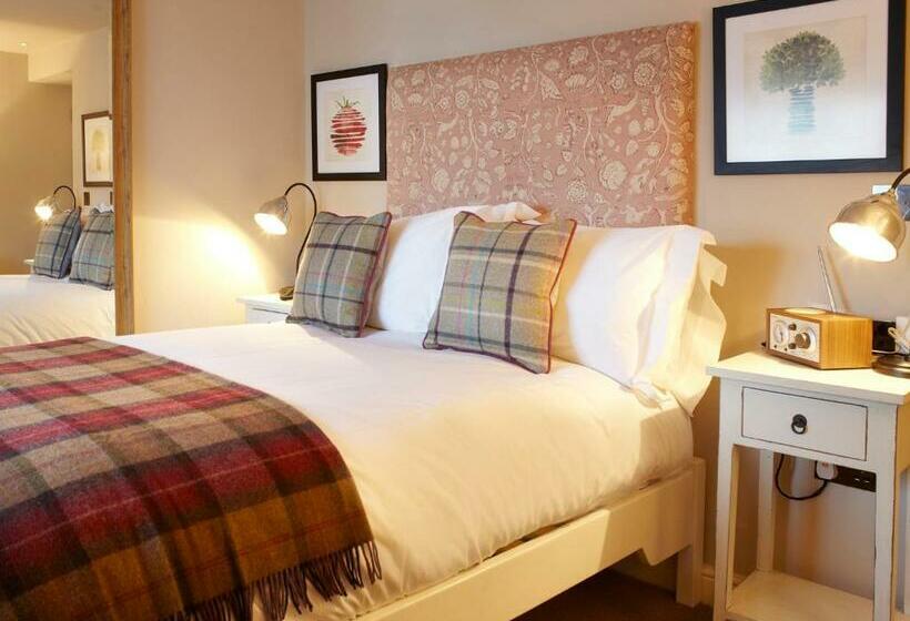 Номер Стандарт, The Plough Inn & Cottages