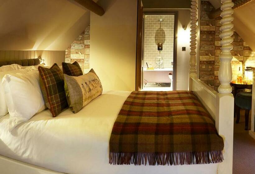 디럭스 룸 킹사이즈 침대, The Plough Inn & Cottages