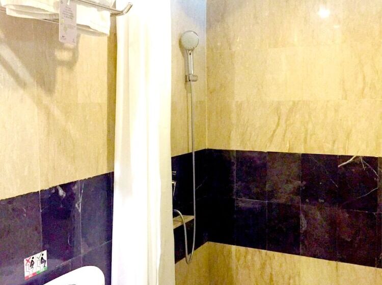 豪华房间, Travellers Hotel Phinisi