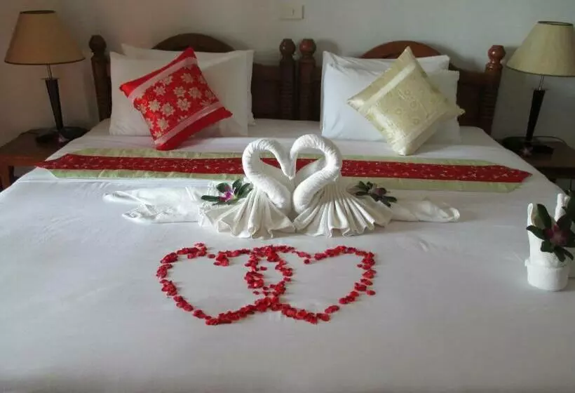 スーペリアールーム, Lipa Bay Resort