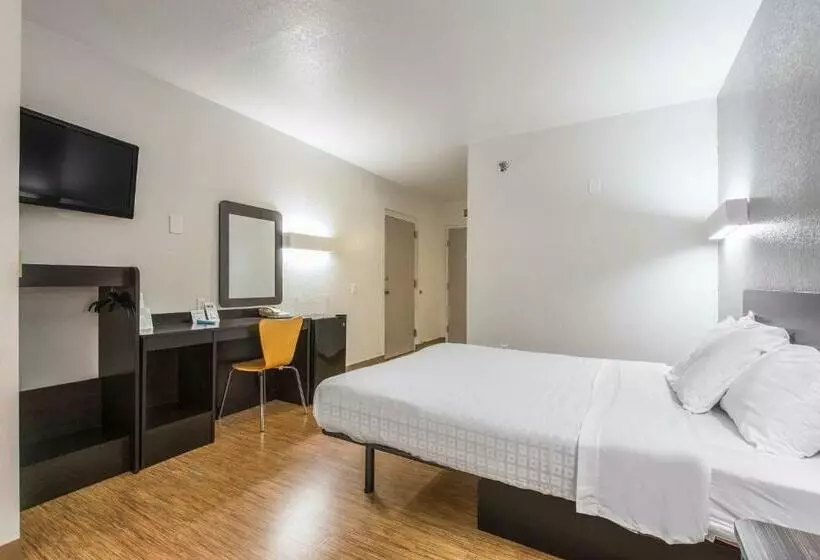 身障者適用スタンダードルーム, Americas Best Value Inn Knoxville East
