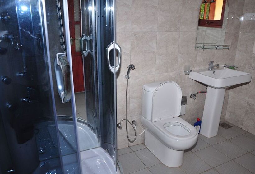 标准间, Sugandi Inn