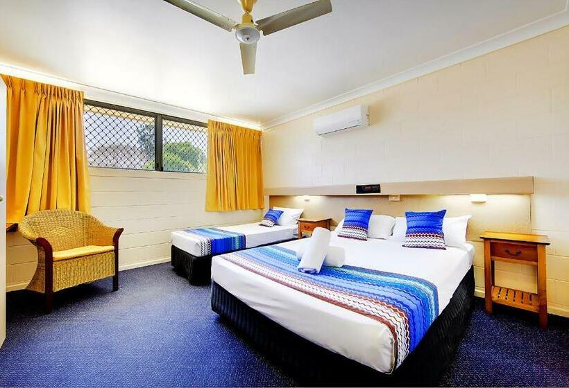 חדר סטנדרט, Raintree Motel