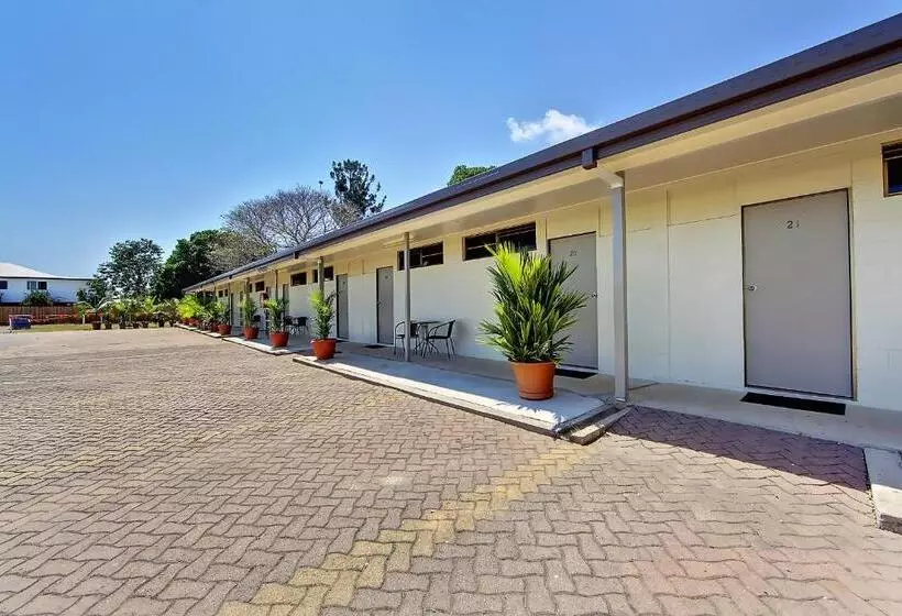 Classic-perhehuone, Raintree Motel