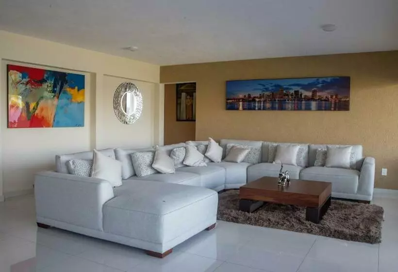 ４ベッドルームアパートメント, Suites Costa Dorada