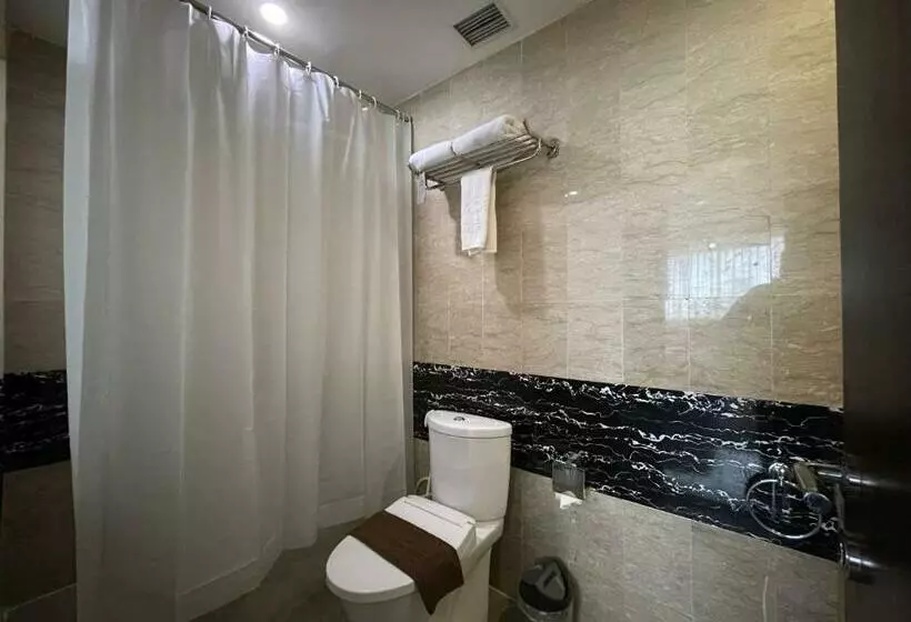 デラックスルーム, Travellers Hotel Phinisi