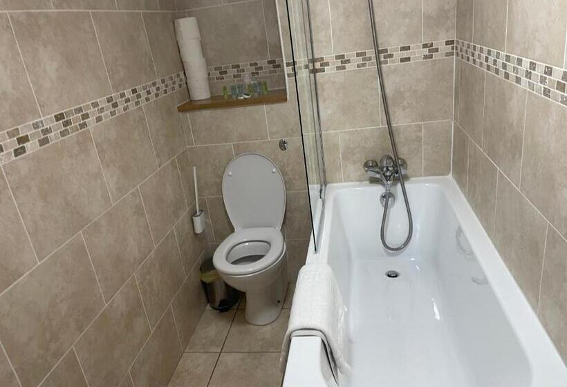 חדר משפחתי דלוקס, 19th Hole Hotel, Carnoustie