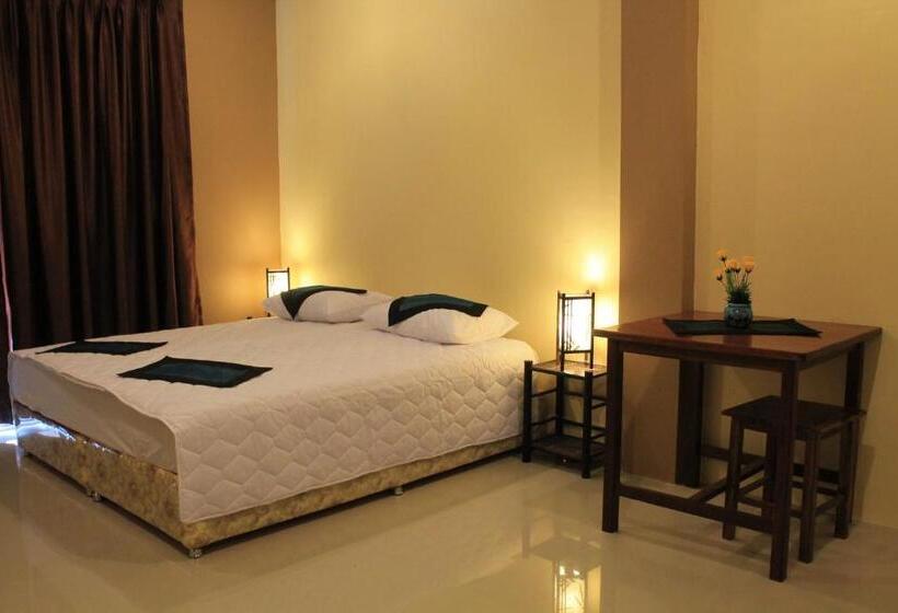 Standard Room with Balcony, Avalon Residence