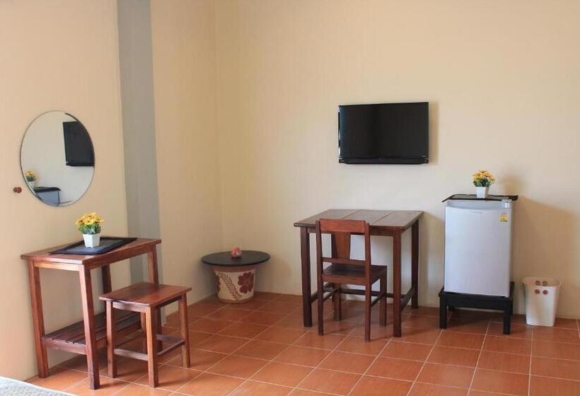 Standard Room with Balcony, Avalon Residence