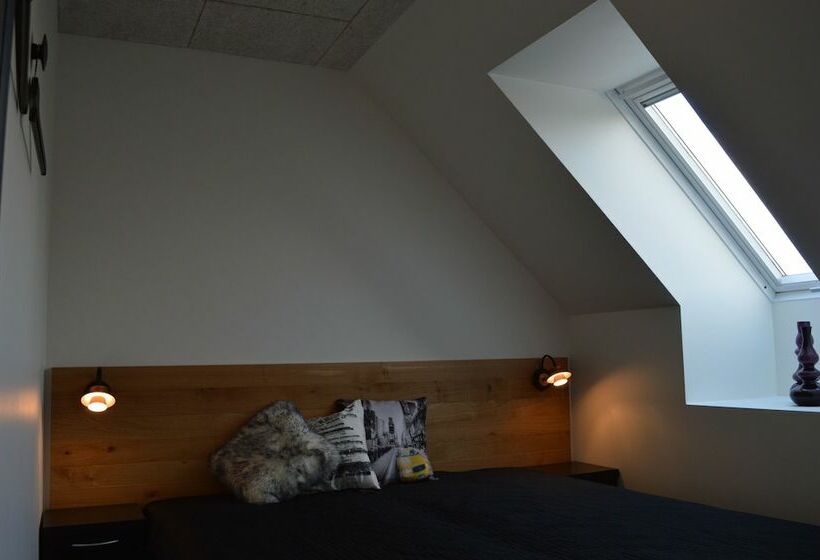 غرفة قياسية, Femhøj