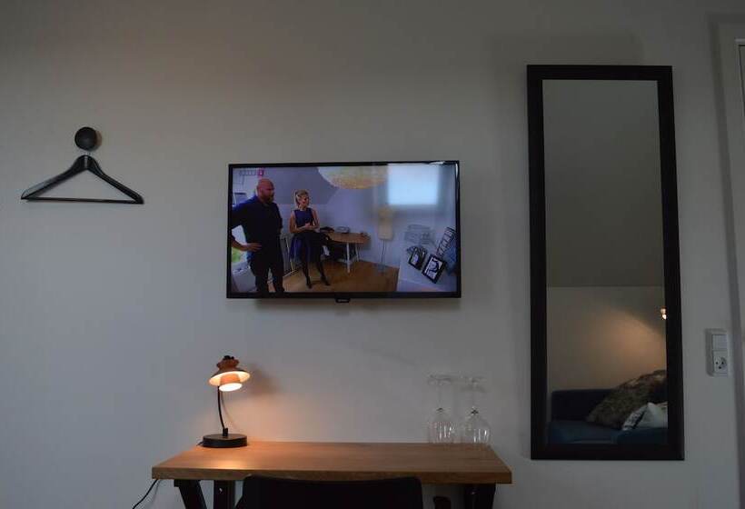 غرفة قياسية, Femhøj