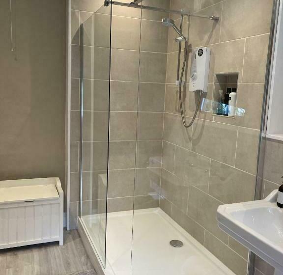 스탠다드 트리플 룸, Grange Farm