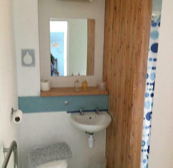 스탠다드 룸, Old Church House