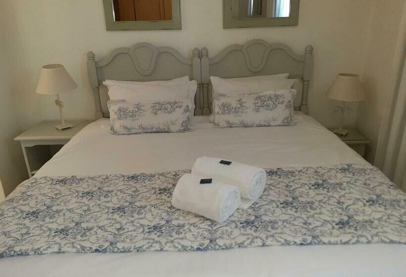 דירת חדר, Sandstone Chameleon Guest House