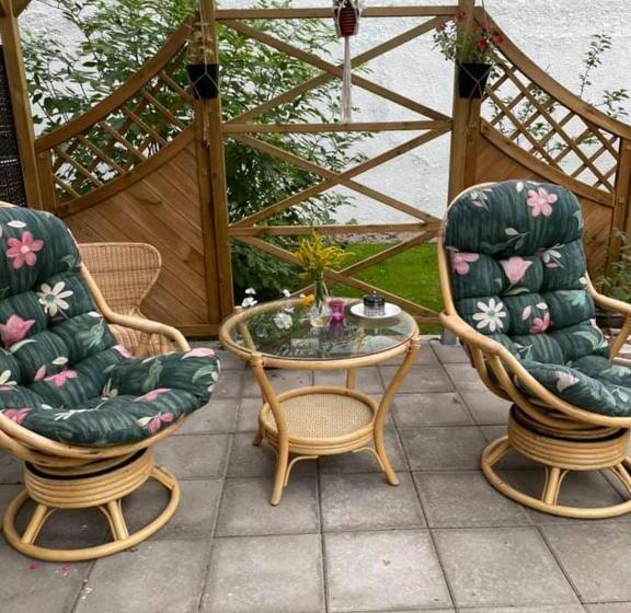 标准三人间, Vivans Bed And Self Catering