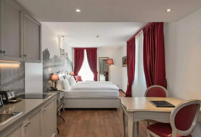 コンフォートワンルーム, Boutique & Business Hotel La Tureta