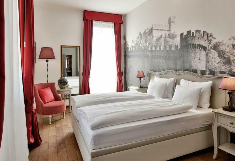 إستوديو كومفورت, Boutique & Business Hotel La Tureta