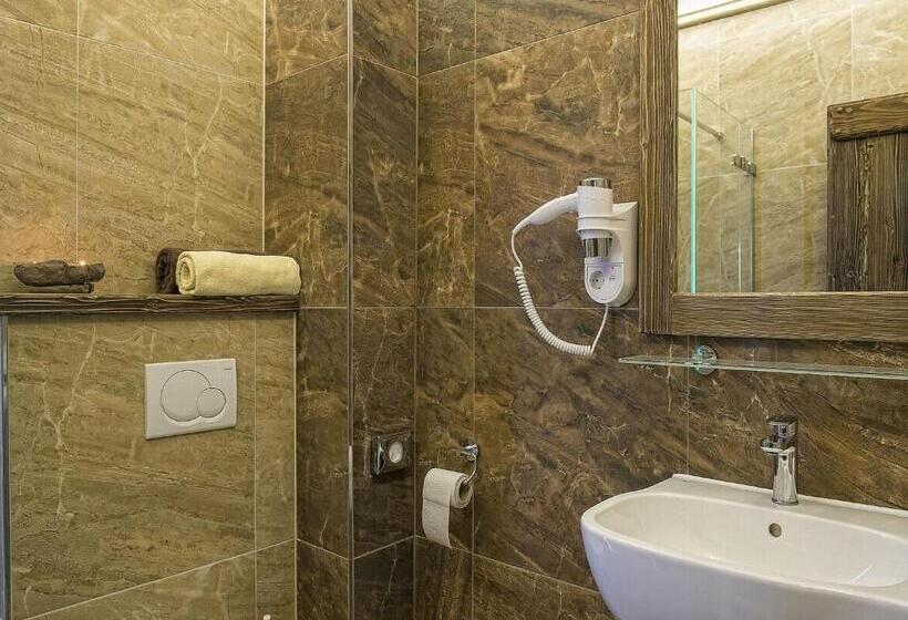 اتاق استاندارد با بالکن, Grand Hotel Bachledka Strachan