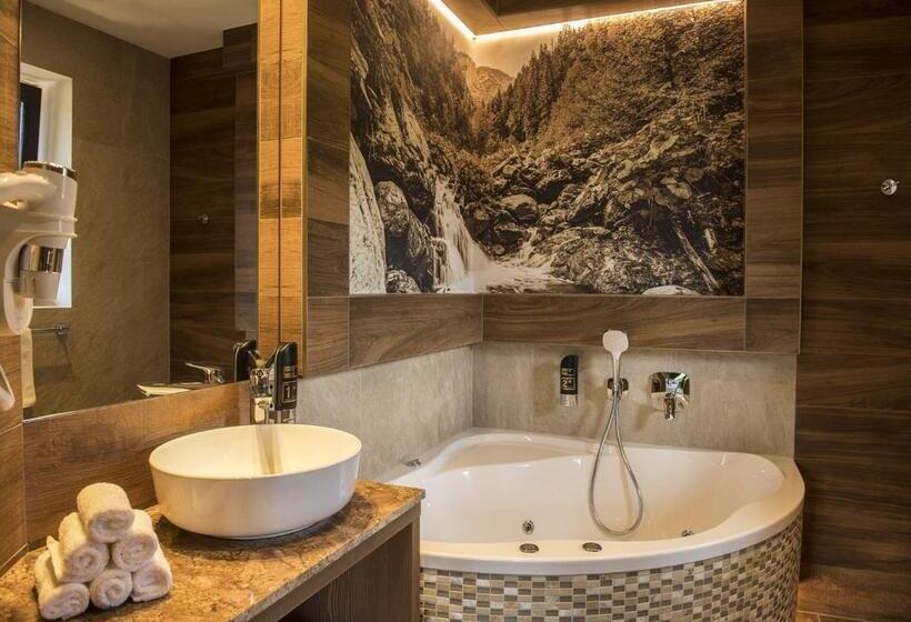 Comfort room with balcony, Grand Hotel Bachledka Strachan