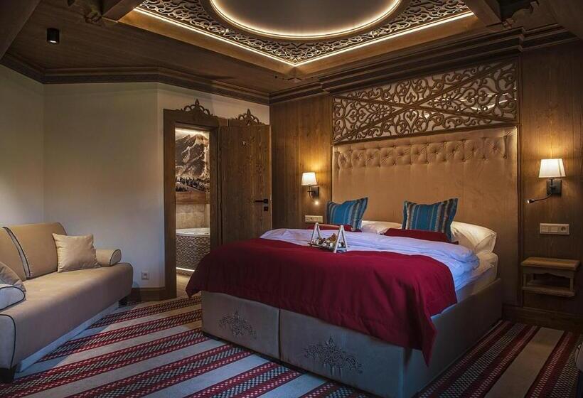 Люкс Семейный 2 Спальни, Grand Hotel Bachledka Strachan