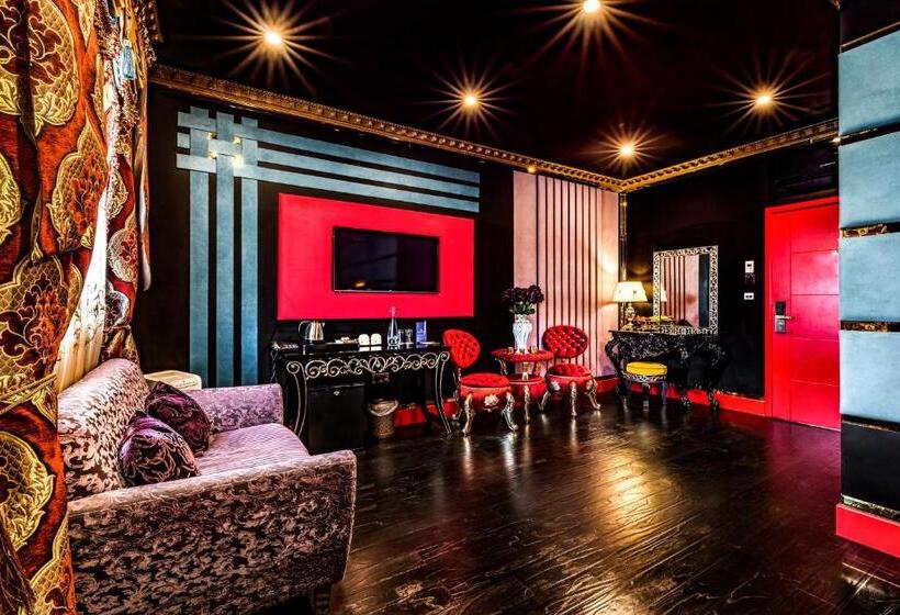 디럭스 룸, Grand Sapphire Hotel & Banqueting