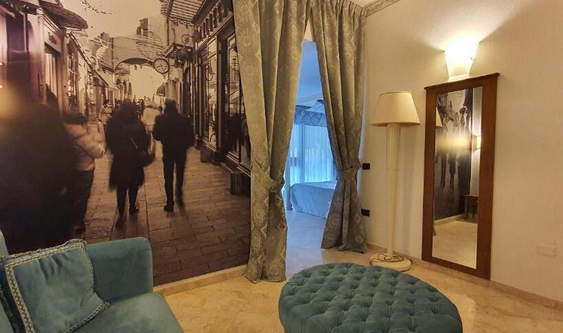 Junior Suite, Classensis