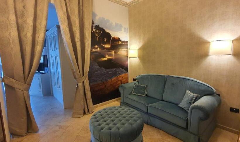 Junior Suite, Classensis