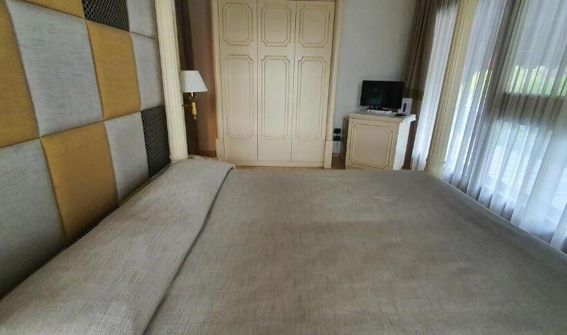 Junior Suite, Classensis