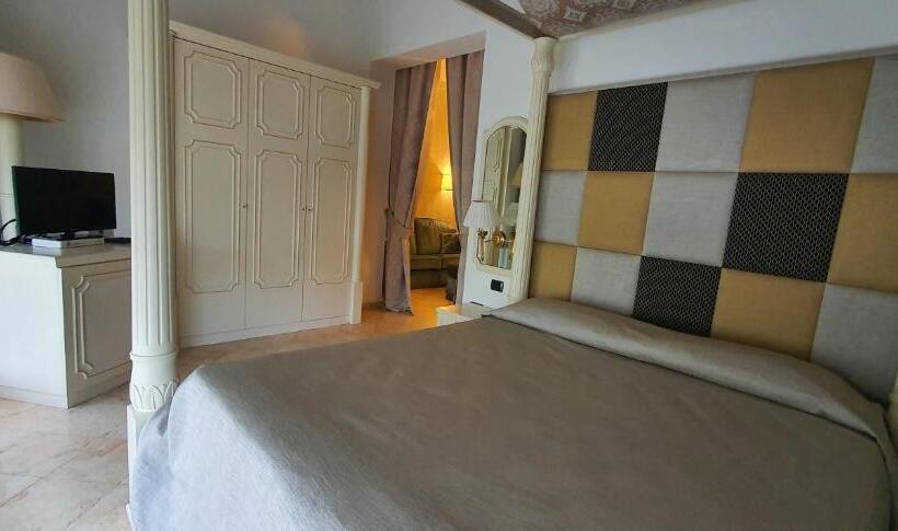 Junior Suite, Classensis