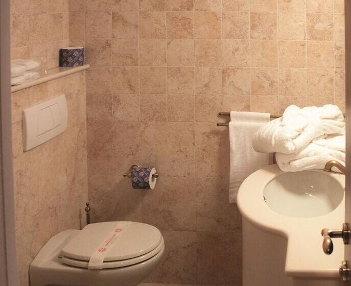 Junior Suite, Classensis