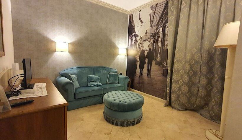 Junior Suite, Classensis