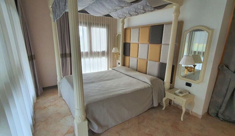 Junior Suite, Classensis