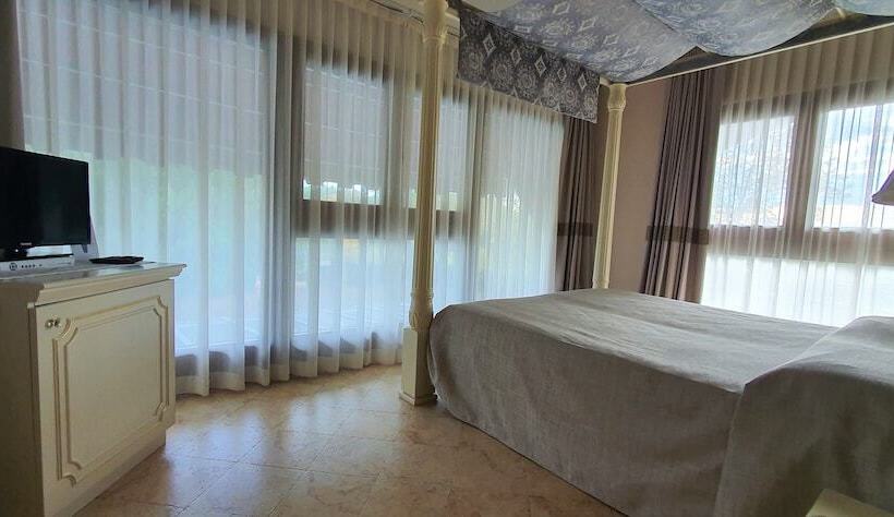 Junior Suite, Classensis