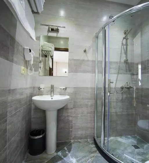 Triple Classic Room