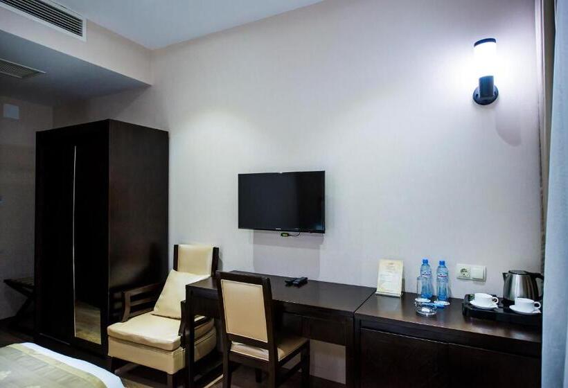 اتاق استاندارد در طبقه همکف, Tbilisi Inn