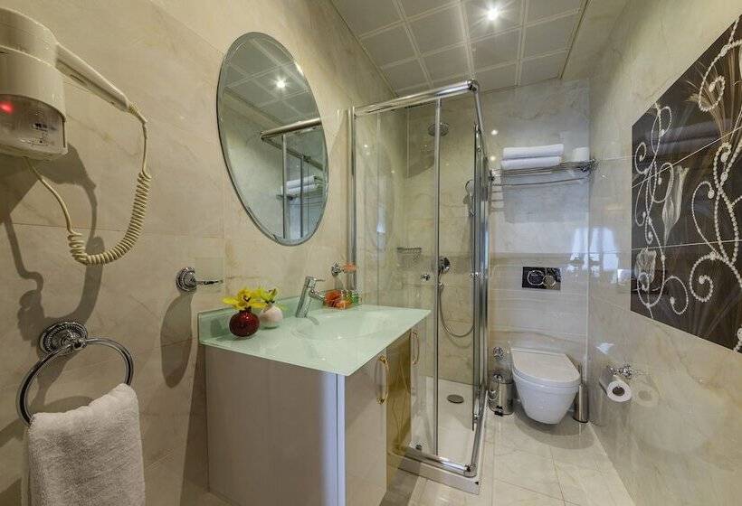 オーシャンビューデラックスルーム, The Magnaura Palace