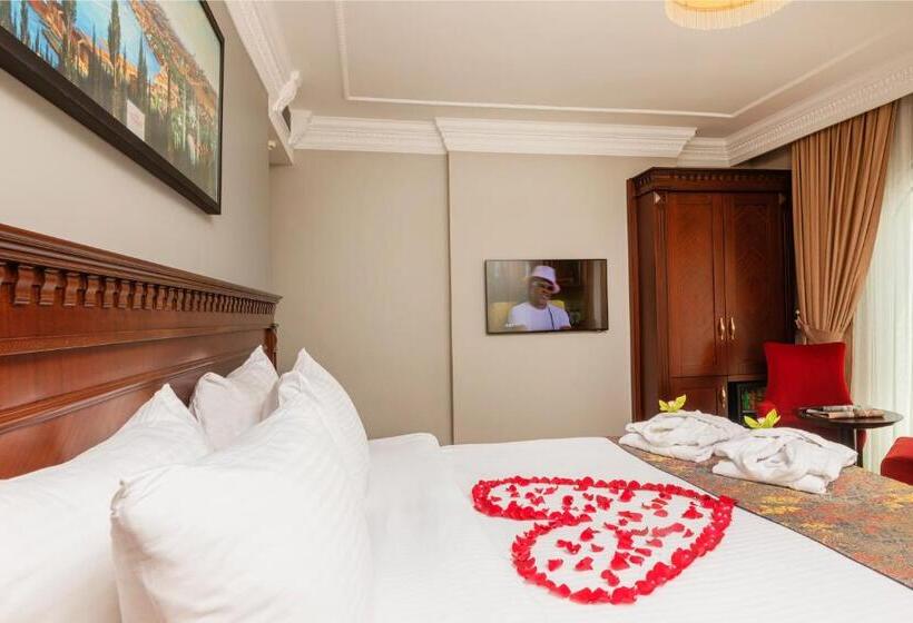 スイート, The Magnaura Palace