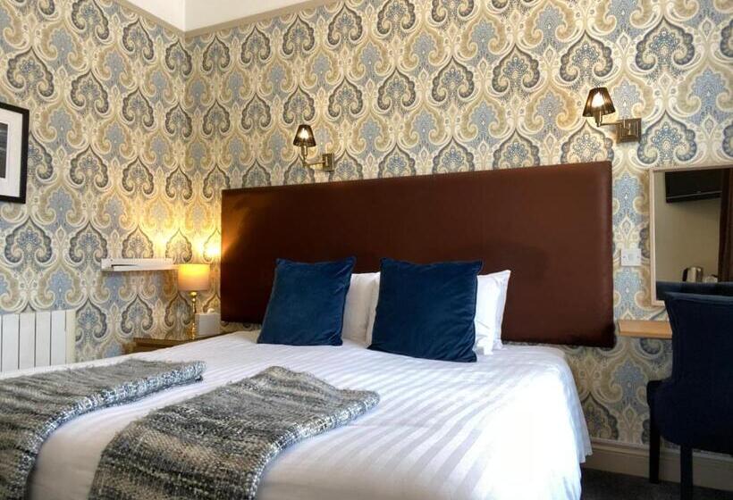 Номер Superior, Virginia Court