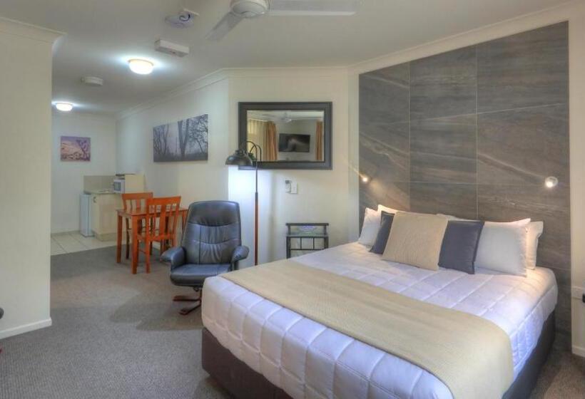 اتاق اجرایی, Heritage River Motor Inn