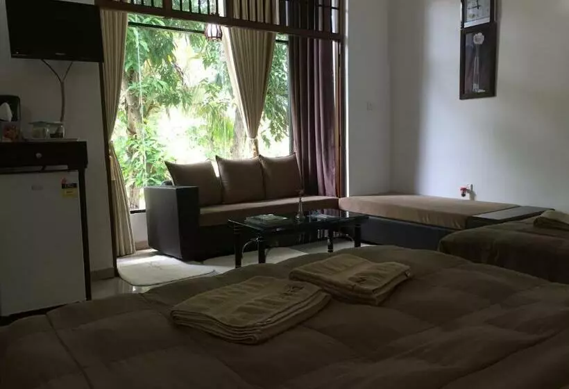 3 Bett Standardzimmer Balkon, West Dene