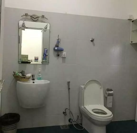 3 Bett Standardzimmer Balkon, West Dene