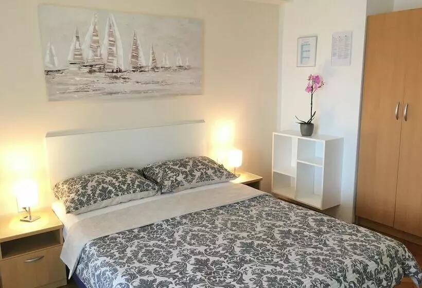 ガーデンビューのスタンダードワンルーム, Apartments & Rooms Petra